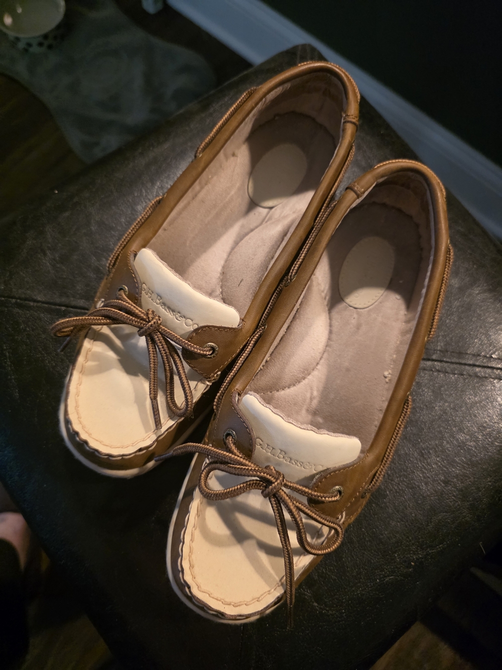 G H Bass Two-Tone Brown and Cream Women's Boat Shoes Size 8.